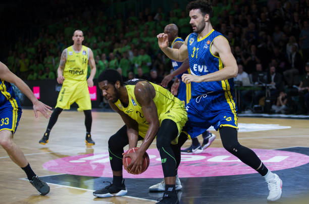 了长足的进 了长足的进